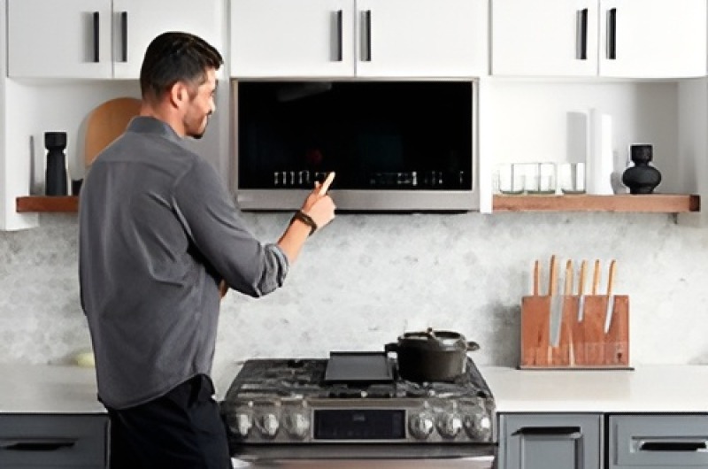 Top Tips for Tackling Built-in Microwave Repair in Los Angeles